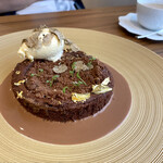 EMME - ショコラロワイヤル フォアグラのクリームブリュレ、トリュフのアイスクリーム トリュフの香りも良かった