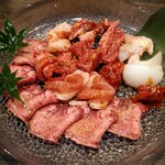 炭火焼肉 久 - 