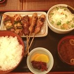 正起屋 - 焼き鳥定食