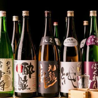 全國各地的地酒及果實酒等超過100種豐富飲品任君選擇