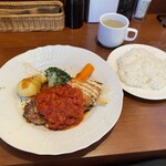 ヨシハマ - 【ランチ】舌平目のチーズカツレツ、トマトソース 900円(税込)