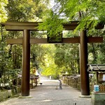 Michi No Eki Nara Rekishigeijutsu Bunkamura - 石上神宮 大鳥居