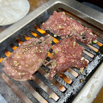 焼肉 栄養楼 - 