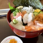Kisaiya Hiroba - 海鮮のっけ丼850円