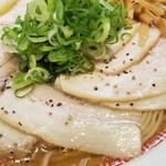 中華そば 六感堂‏ - 肉豚そば（豚そば＋焼豚）