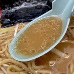Yamaokaya - 豚骨の脂と旨みが凝縮されたスープ