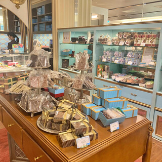 マリベル・ザ・ラウンジ_2