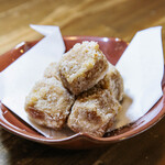 草津 極楽酒場 - 里芋の唐揚げ