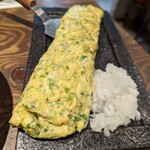 となりのこたろう - 生青海苔出汁巻き玉子 490円