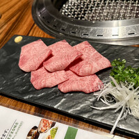 松庵 韓菜房 栄大津通店 - タン刺