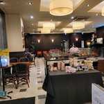 TULLY's COFFEE - 内観、わりと広いです