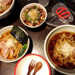 櫻井中華そば店 - この日に食べたもの、麺カッターは持参