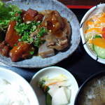 花藤 - 日替わりランチ☆煮魚定食525円