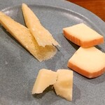 ラ・ブォナ・ターヴォラ 美月 - ちょこっとチーズ