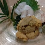 Sushi Tempura Gosakutei - ●夕食。生うに刺し2178+焼き銀杏748+土産1.5合3278＝6,140円 