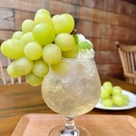 ラ バーズ スクレート ドウ ギャマン - マスカットビネガーソーダ