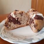 パリアッシュ - 粒あんとカカオ(断面)