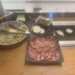 Shiawaseno Yakiniku Tabehoudai Kamimura Bokujou - 