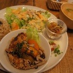 日替り健康ごはん　945円