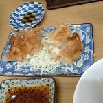 江ちゃんラーメン - 初餃子！一口サイズ！これが…