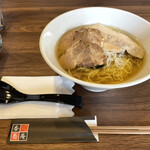 Noodles Labo 香蕎庵 - 中華そば（塩）850円＋チャーシュー増し350円