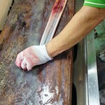 うなぎのいとう - 大将がやるときれいに開けます。