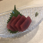 大衆酒場 とみ福 - マグロの刺身（なんと！３００円）