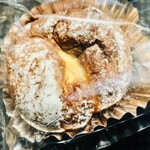 ベーカリー エトワール - 料理写真:シュークリーム