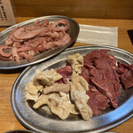 肉問屋直営 食肉市場 とんちゃん焼肉 大王 - 