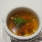 四川飯店 - 野菜と鳥のスープ