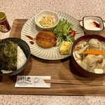 ちゃんこ料理安芸の国 - ちゃんこやランチ（日替わり）