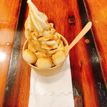 焼き芋とソフトクリームの店 はちや - 料理写真:【2022/9】黒蜜きなこ