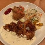 Cafe&Restaurant 雅楽 - 鶏のからあげタルタルソースセット8個(副菜:海老茶巾クリームコロッケ)