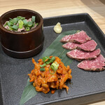 近江牛ホルモン畜産すだく - 本日の肉前菜3種盛り合わせ（1818円）