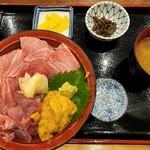 仲家 - トロ、ウニ、中おち丼。
