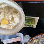 道の駅 オアシスおぶせ - 栗おこわと蕎麦