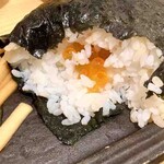 はこだてマルカン漁業部 海がき - イクラおにぎり