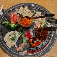 エサカイタリアン オカムー - 前菜10種もり