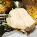 グリックグリル - 1/4チキンwithローストポテト（肉の断面）