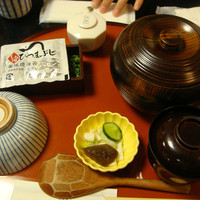 うなぎ和食  しら河 今池ガスビル店 - 蓋を取る前