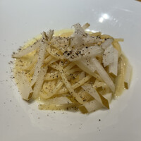 メルモーゾ ダ ドロカワ - 梨とチーズのパスタ！お口直し的な感じでさらっと食べられた。