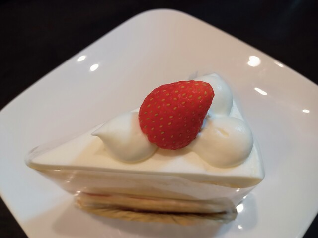 栄宝堂 堀野支店（エイホウドウ） - 斗米（ケーキ）の写真