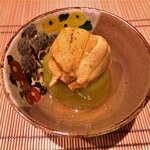 御料理 まつ山 - 萩の赤雲丹　山口県吉田の茄子　すっぽんあんかけ