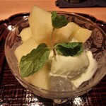 御料理 まつ山 - 静岡の天使音（あまね）メロン　サイダージュレ　メロンアイス