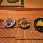 御料理 まつ山 - 甘辛椎茸＆黄身、鱈子、ちりめん山椒、コリンキー・昆布・赤蕪・胡瓜漬物