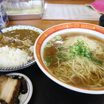 184652781 - ラーメンとカレーライスです☆　2022-0917訪問