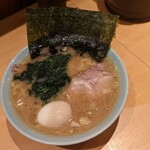 家系ラーメン 貫徹家 - 