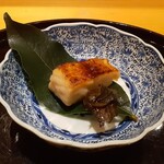 割烹 渡邊 - 鰆の西京焼き、茄子のヘタの佃煮