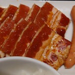 お肉屋さんのひとり焼肉 ダイリキ アピタ刈谷店 - 鹿児島県産黒豚カルビ、和豚もちぶたウィンナー