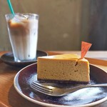 パカラ堂 - かぼちゃのチーズケーキとアイスカフェオレ　